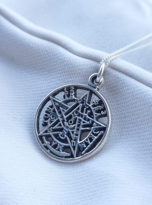 Colgante Tetragramaton 24mm