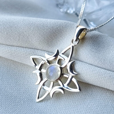 Colgante Nudo de Brujas Piedra Luna