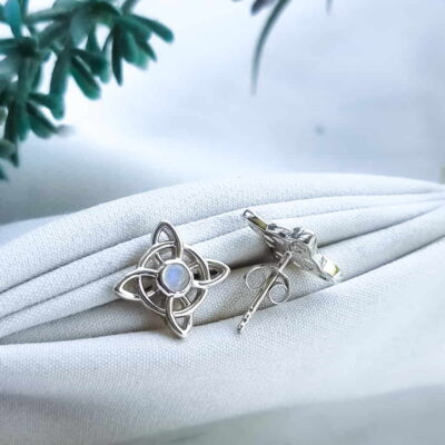 Alternative view of Aros Nudo de Brujas Piedra Luna pegados