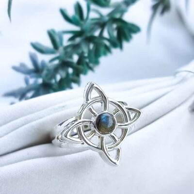 Anillo Nudo de Brujas Labradorita