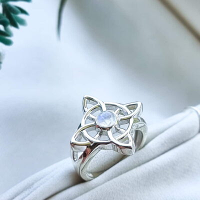 Anillo Nudo de Brujas Piedra Luna