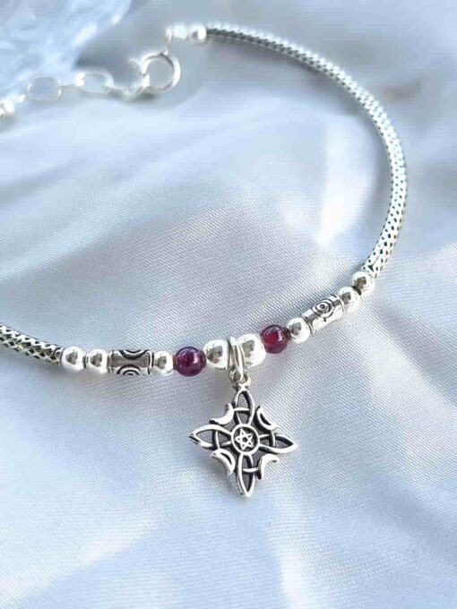 Pulsera Nudo de Bruja Celta y Pentaculo