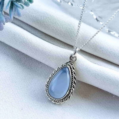 Colgante Paloma Calcedonia