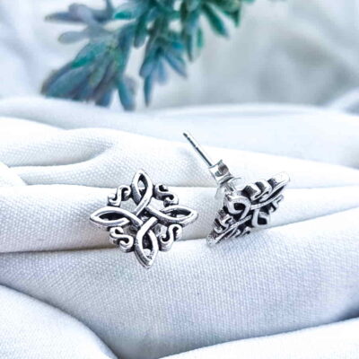 Alternative view of Aros Nudo de Brujas Celta pegados