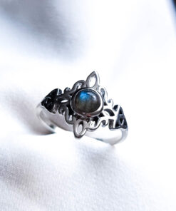 Anillo Nudo de Brujas y Triqueta Labradorita