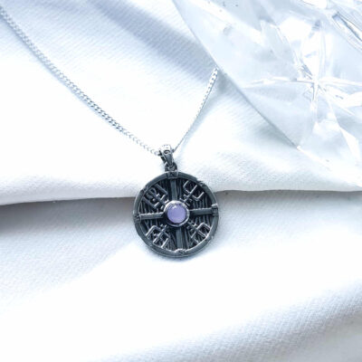 Colgante Brújula Vegvísir con Cuarzo Rosa