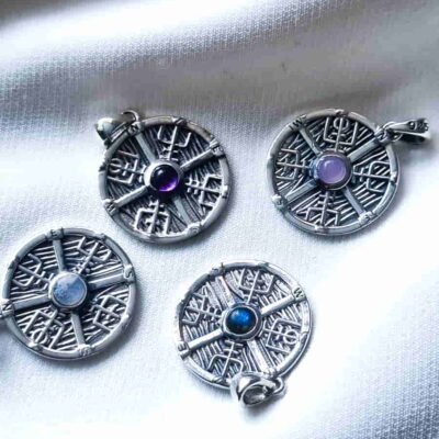 Colgante Brújula Vegvísir