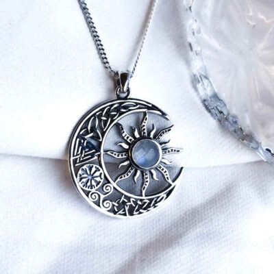 Colgante Valknut Sol y Luna de 5 Amuletos con Piedra Luna